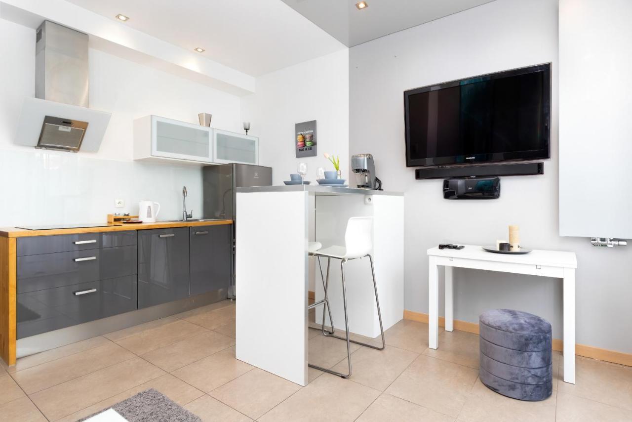 Old Town Neptun Apartments By Noclegi Renters Гданск Екстериор снимка