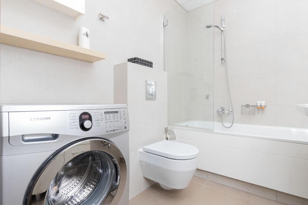 Old Town Neptun Apartments By Noclegi Renters Гданск Екстериор снимка