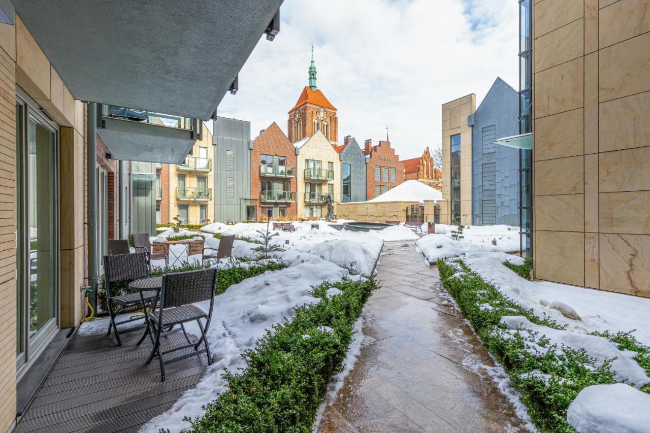 Old Town Neptun Apartments By Noclegi Renters Гданск Екстериор снимка